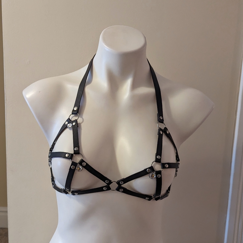 Mavoli black beaded faux leather bra harness size XL